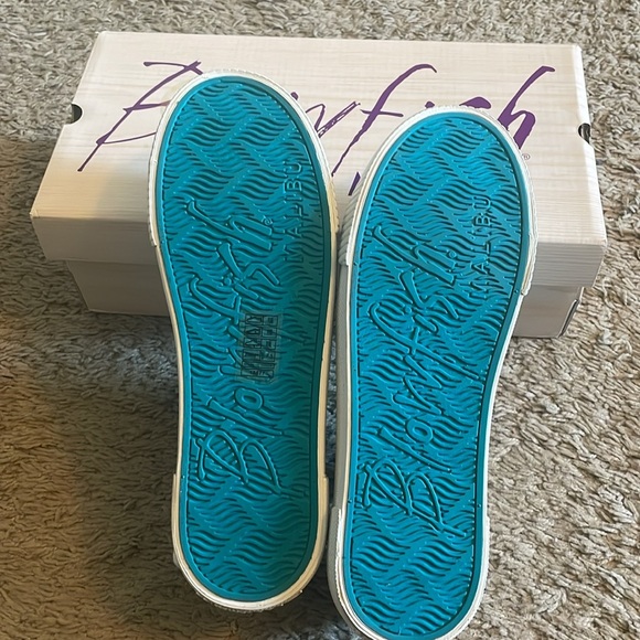 Brand new Malibu Shoes - Picture 3 of 3